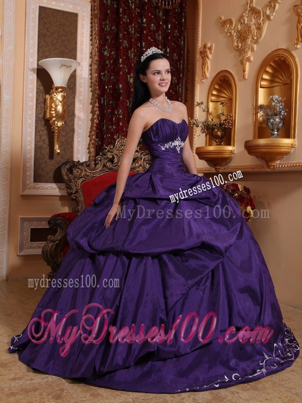 Purple Ball Gown Sweetheart Ruching Taffeta Embroidery Dress for Quince