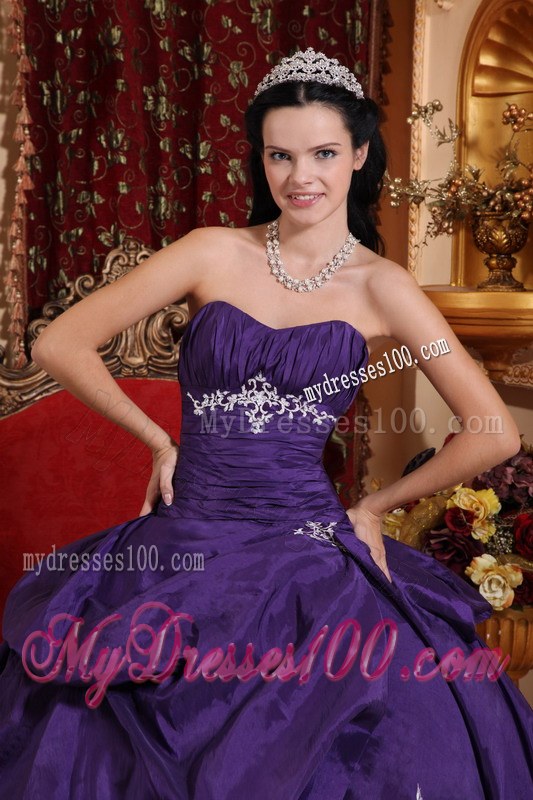 Purple Ball Gown Sweetheart Ruching Taffeta Embroidery Dress for Quince