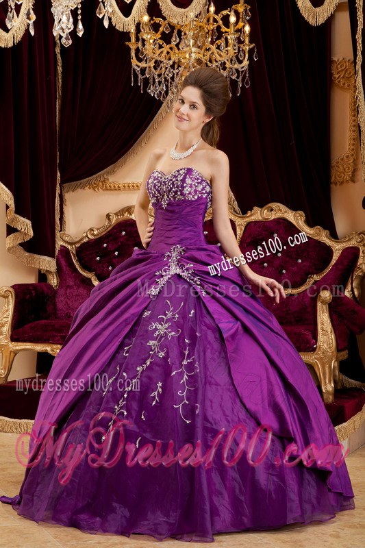 Purple Sweetheart Pleated Dress for Quince with Layers and Appliques