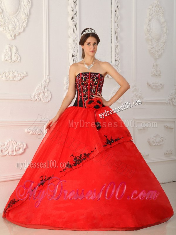 Black and Red Sweet Sixteen Dresses with Appliques and Ruffles