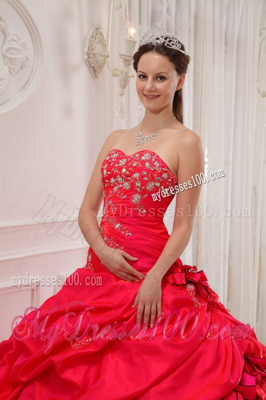 Red Taffeta Quinceanera Gowns with Beadings and Hand Flowers
