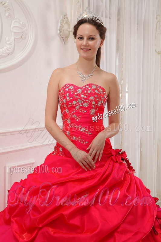 Red Taffeta Quinceanera Gowns with Beadings and Hand Flowers