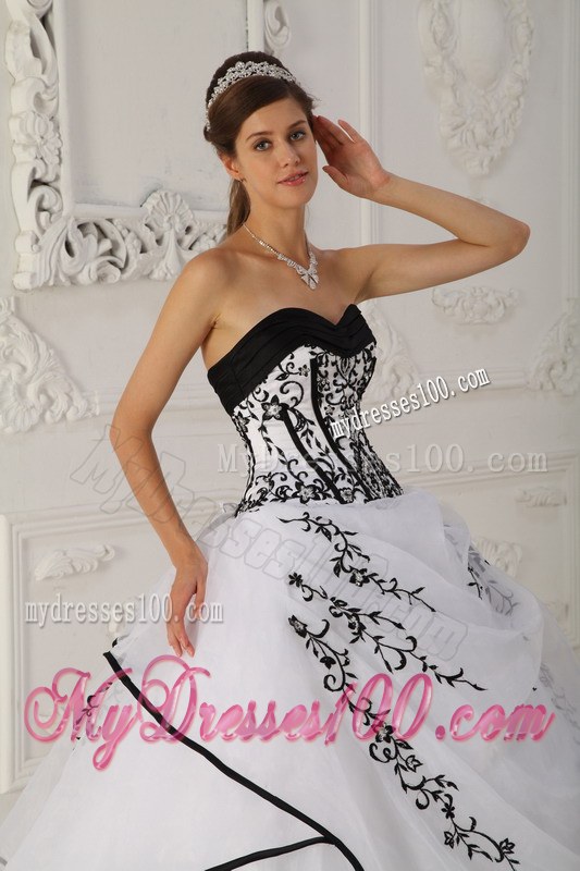 Black and White Embroidery Satin and Organza Quinceanera Dresses