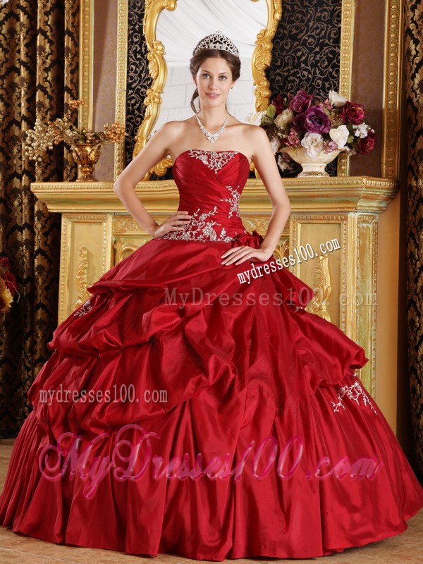 Red Ball Gown Strapless Floor-length Appliques Quinceanera Dresses
