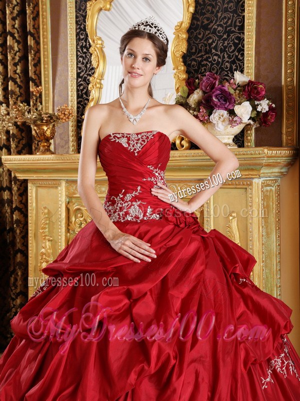 Red Ball Gown Strapless Floor-length Appliques Quinceanera Dresses