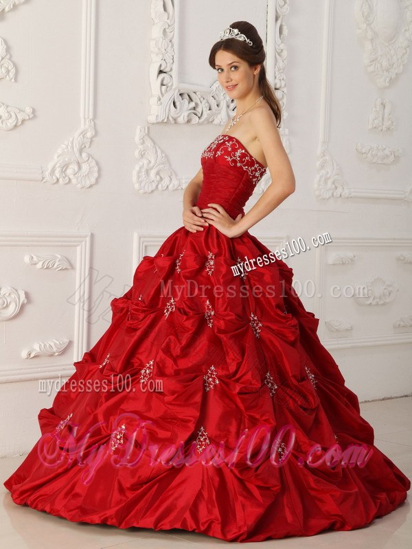 Red Quinceanera Dress Strapless Floor-length with Pick-ups and Appliques