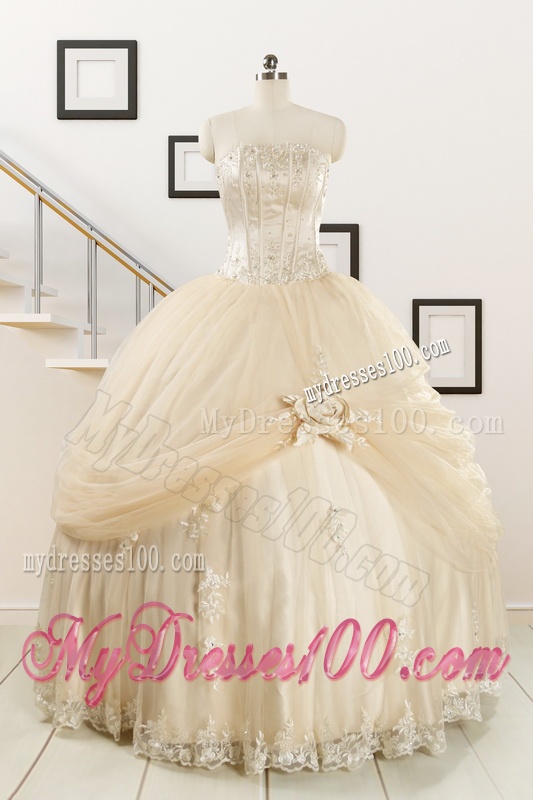 2016 Classical Appliques and Hand Made Flower Quinceanera Dresses in Champagne