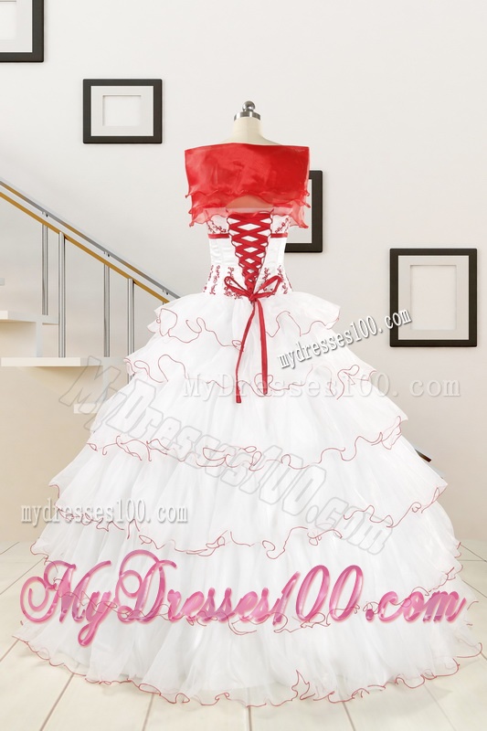 2016 Pretty Appliques Quinceanera Dresses with Strapless