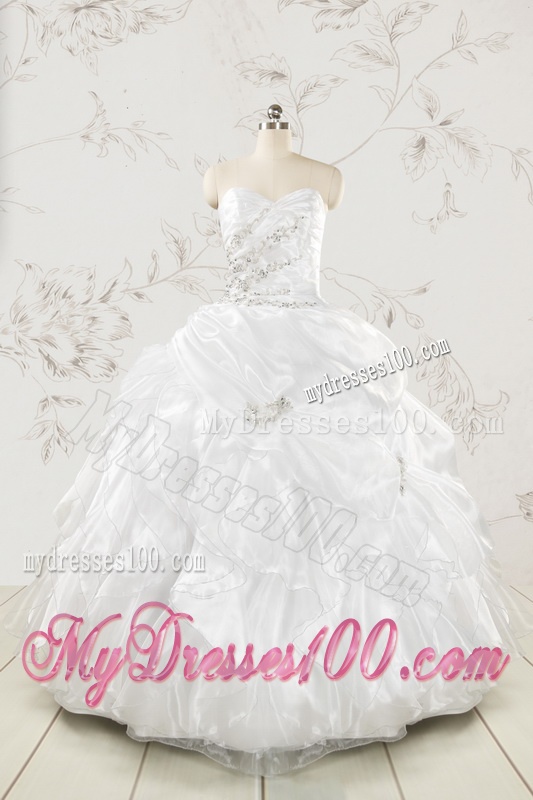 Classical White Quinceanera Dresses with Beading and Ruffles