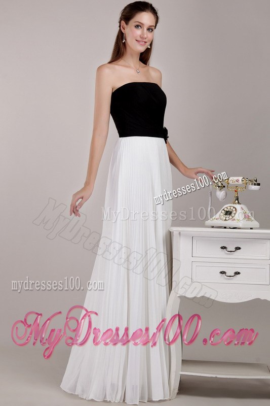 2013 Black and White Strapless Ruffles Dama Dresses For Quinceanera