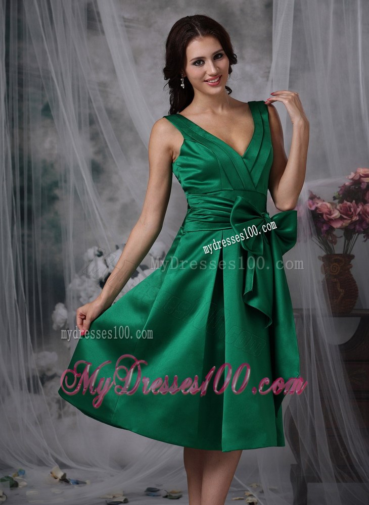 Elegant Dark Green Dama Dresses For Quinceanera with V-neck