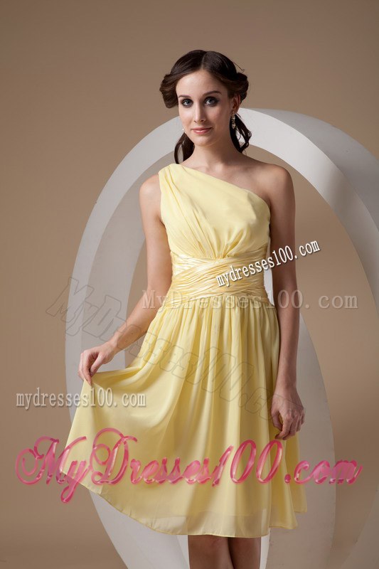 Light Yellow Dama Dresses For Quinceanera One Shoulder Ruching