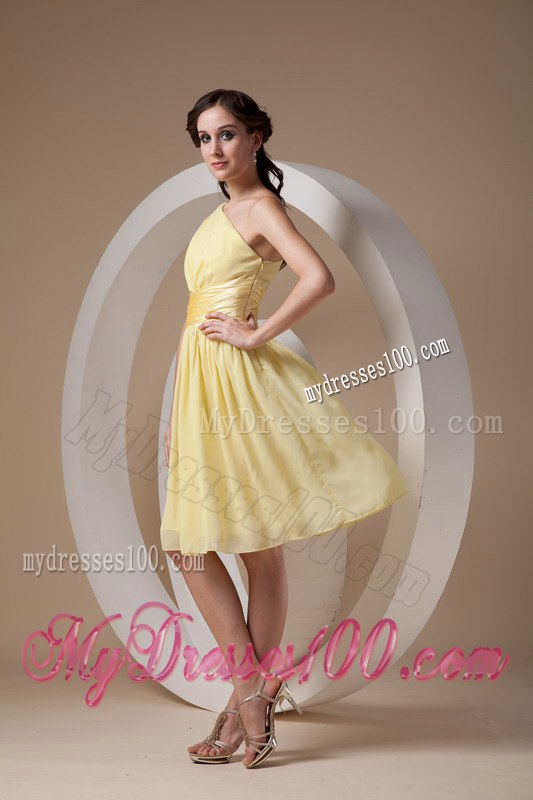 Light Yellow Dama Dresses For Quinceanera One Shoulder Ruching