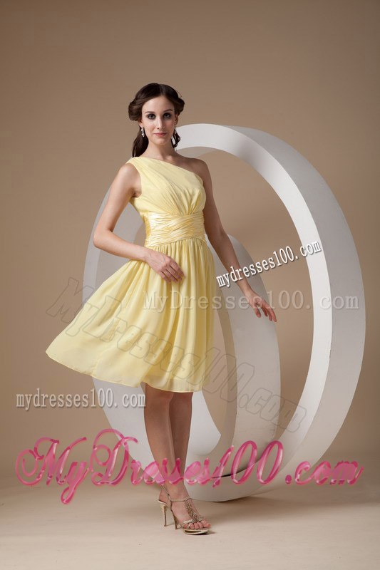 Light Yellow Dama Dresses For Quinceanera One Shoulder Ruching