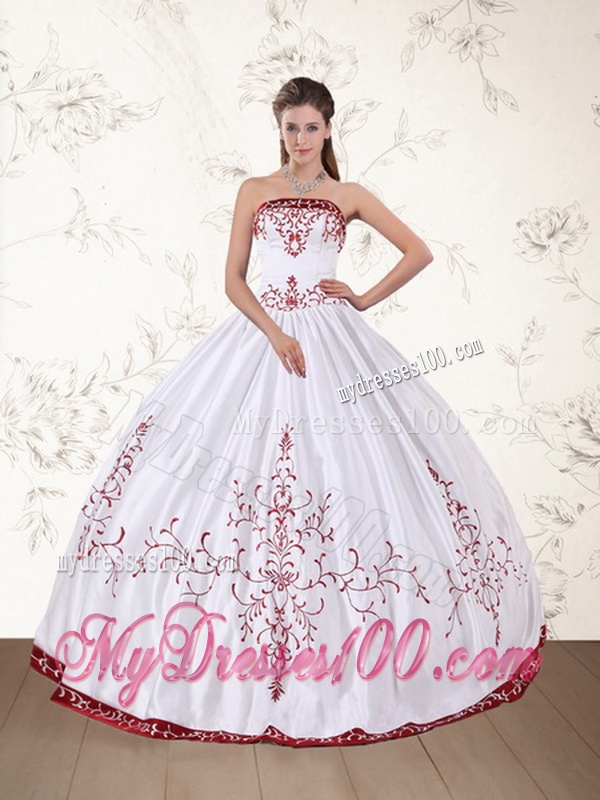 2016 Beautiful Strapless Quinceanera Dress with Embroidery