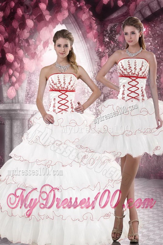 2016 Customer Made White Quince Dresses with Appliques and Ruffled Layers