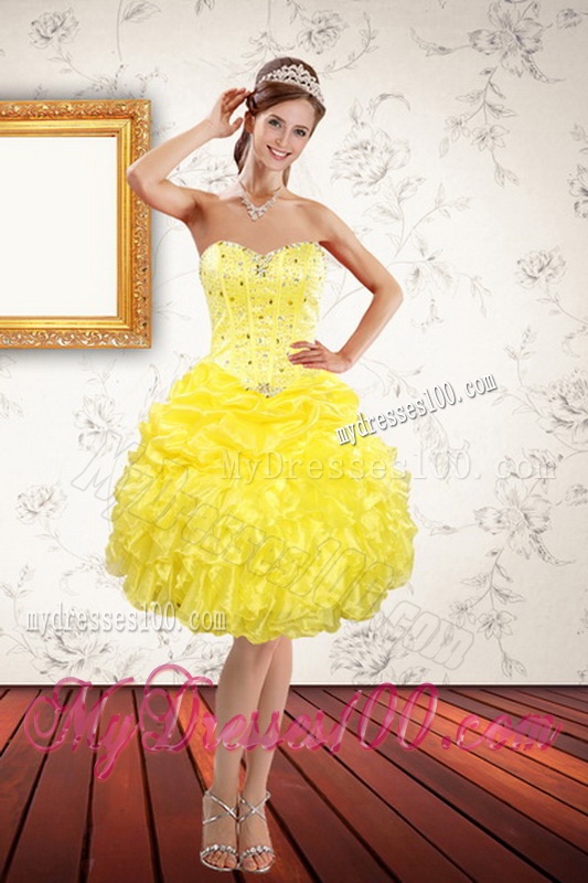 2016 Sweetheart Yellow Sweet 15 Dresses with Beading and Ruffles