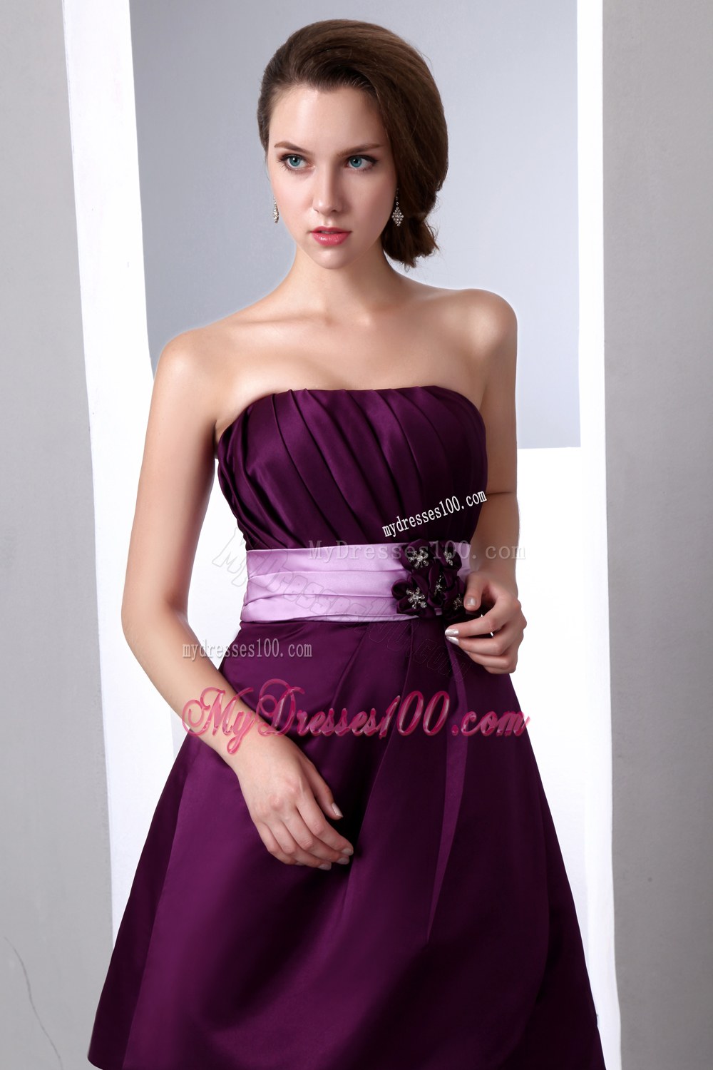 Dark Purple Strapless Short Bridesmaid Dress Hand Flower and Belt