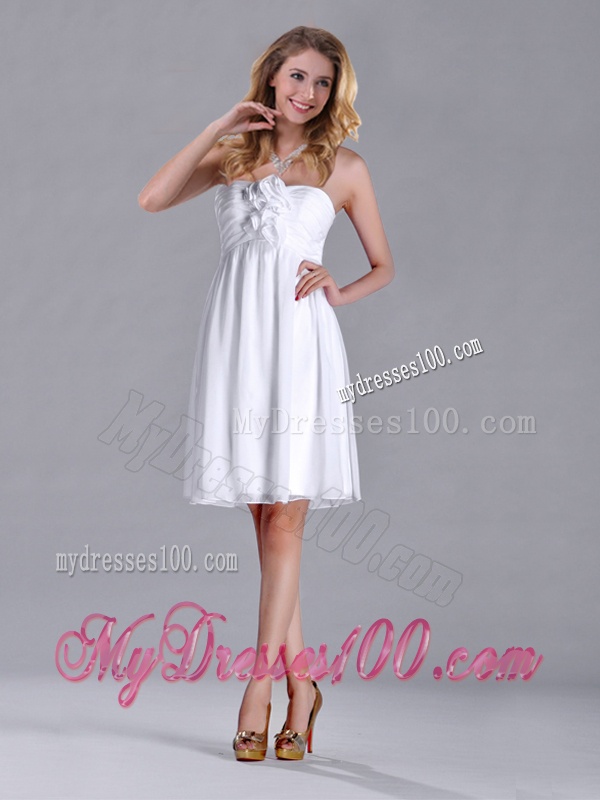 Discount White Strapless Short Bridesmaid Dress with Hand Made Flowers