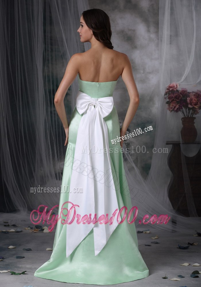 Elegant Apple Green Evening Dress Column Strapless Brush Train Satin Sash
