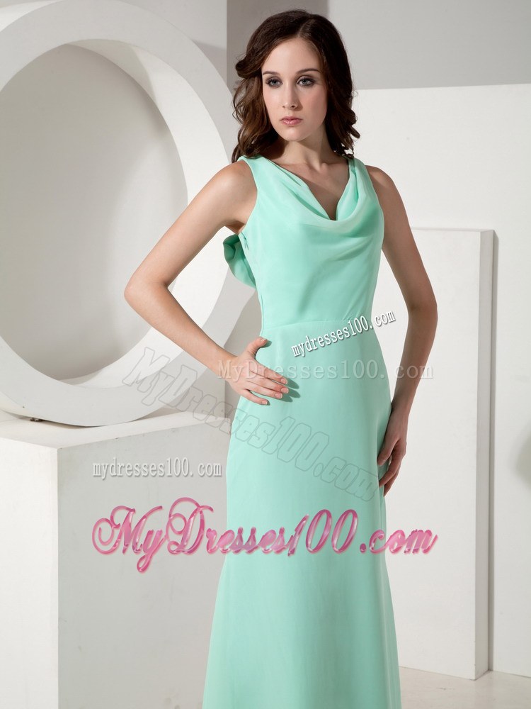 Simple Apple Green Bridesmaid Dress Column V-neck Style with Sweep