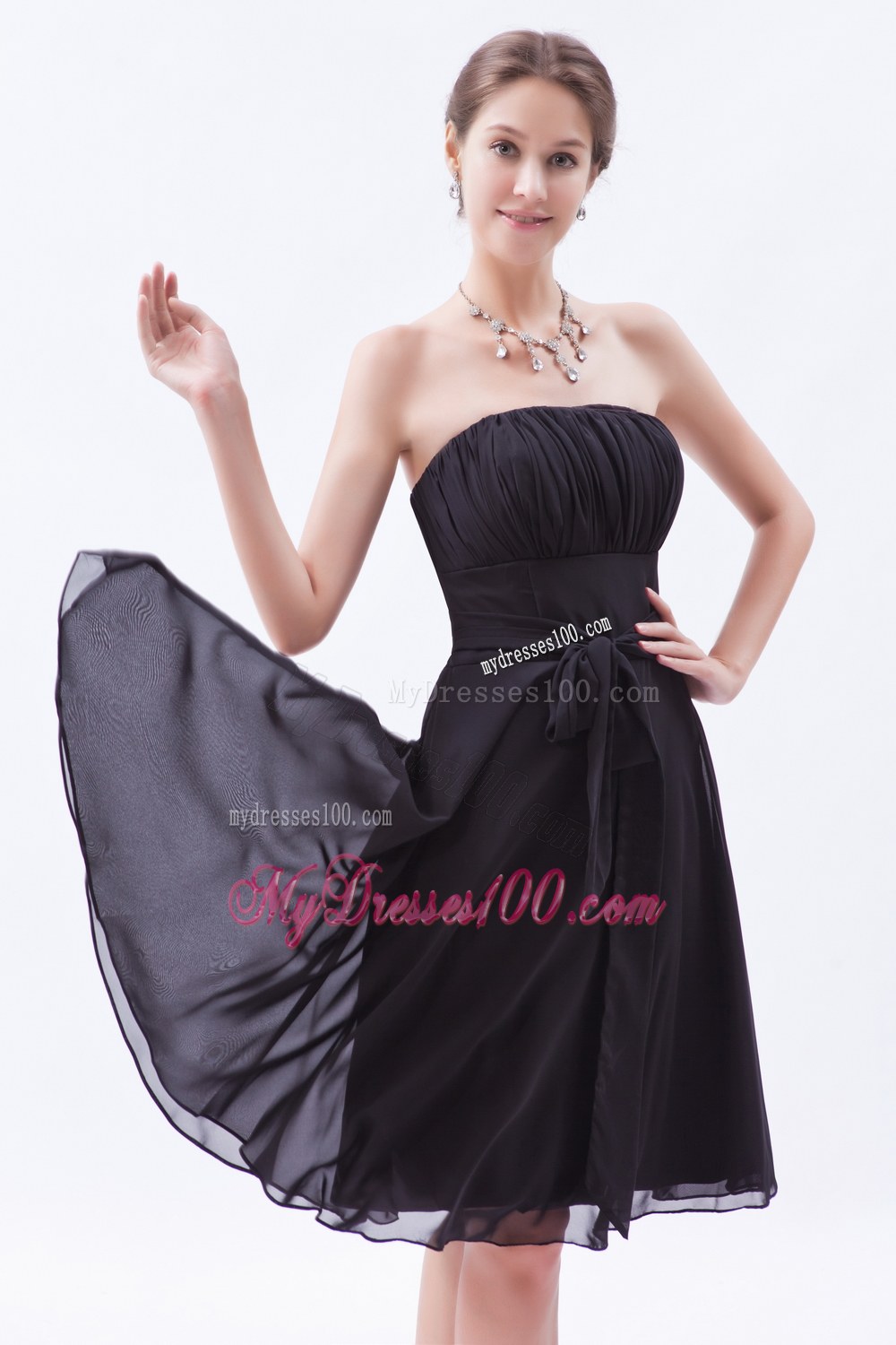 Brown A-line Knee-length Chiffon Bow Decorate Bridesmaid Dress