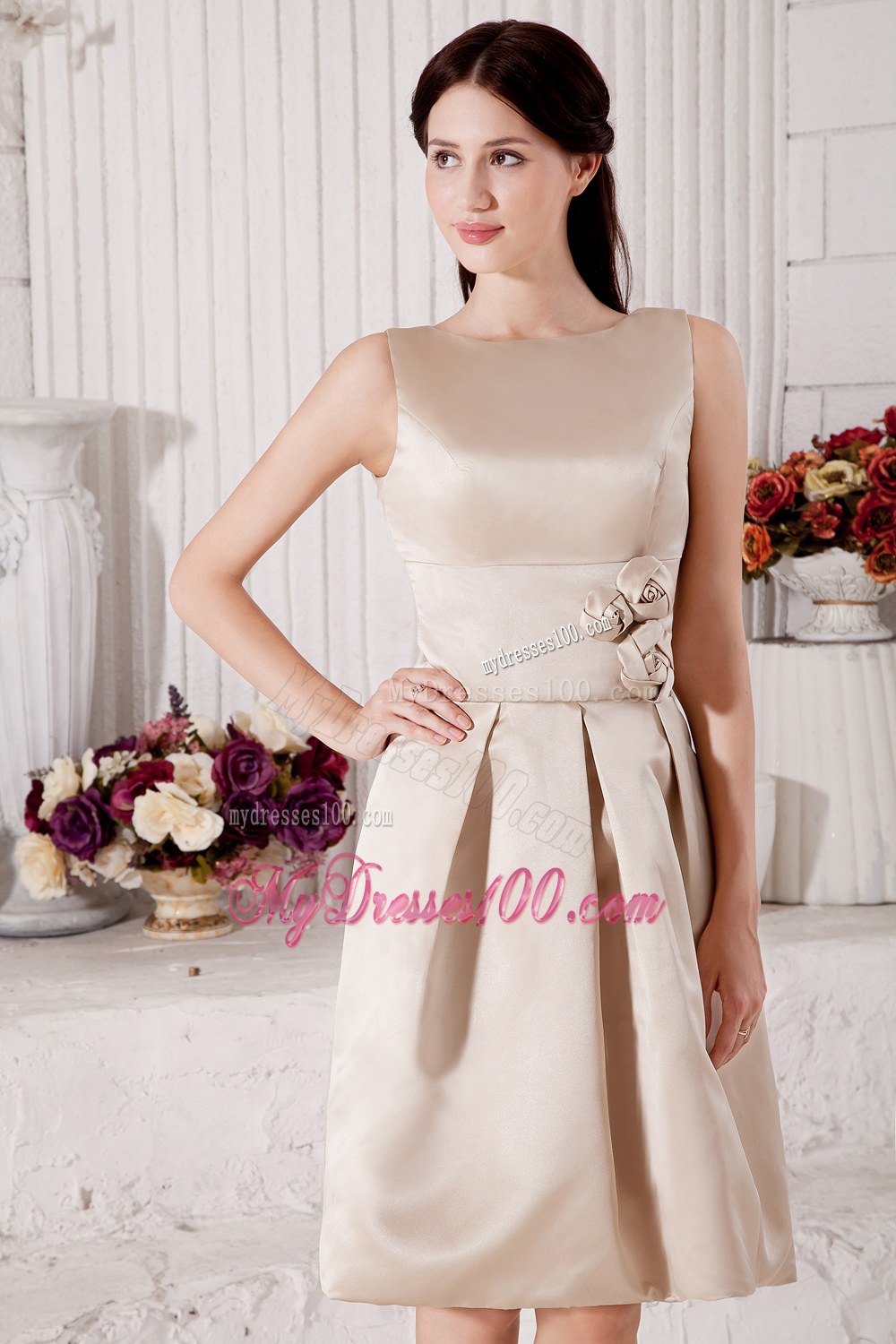 Modest Bateau Knee-length Prom Bridesmaid Dress in Champagne