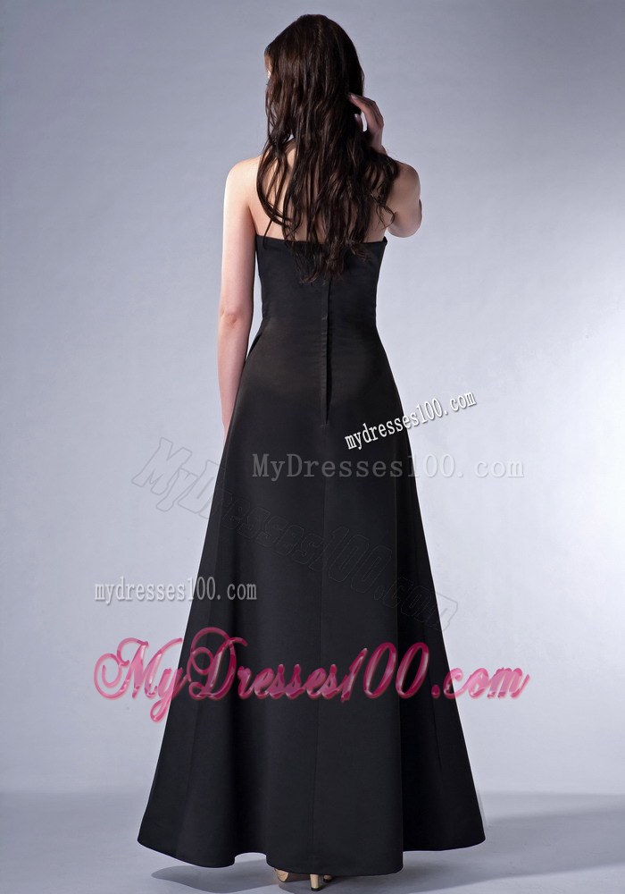 2013 Simple Black Column Halter Bridesmaid Dress in Ankle-length