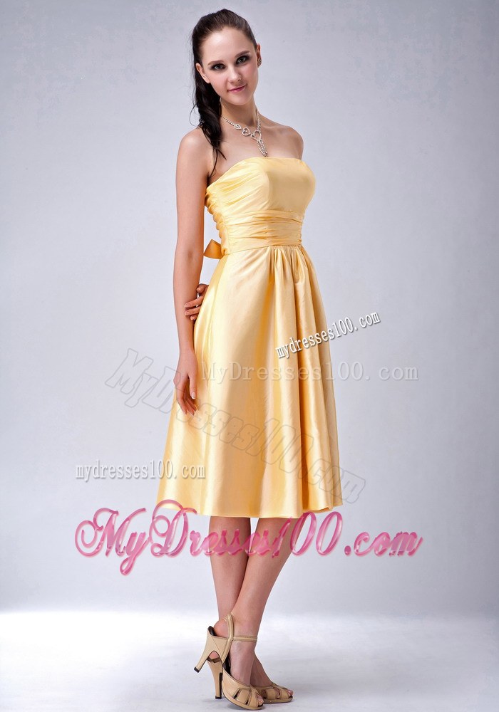 Gold Empire Strapless Bow Decorate Bridesmaid Dress in Tea-length