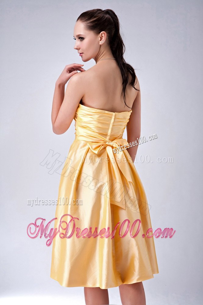 Gold Empire Strapless Bow Decorate Bridesmaid Dress in Tea-length