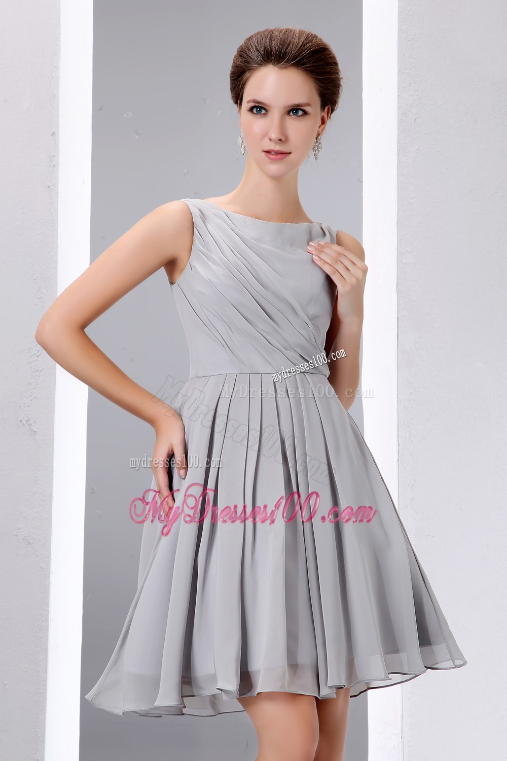 Pretty Grey Ruched Knee-length A-line Bridesmaid Dress with Scoop