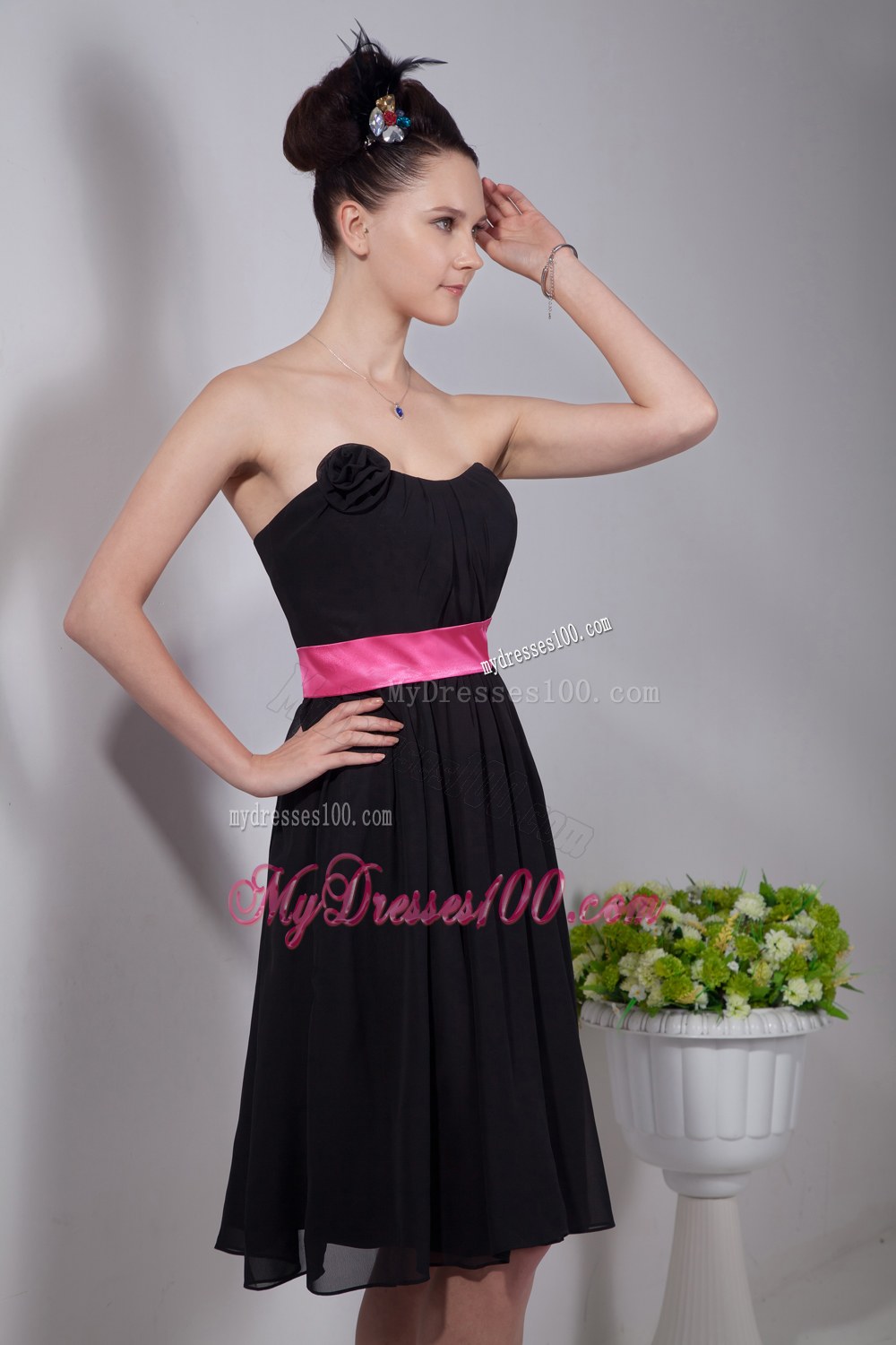 Black Empire Knee-length Chiffon Sashes Bridesmaid Dress