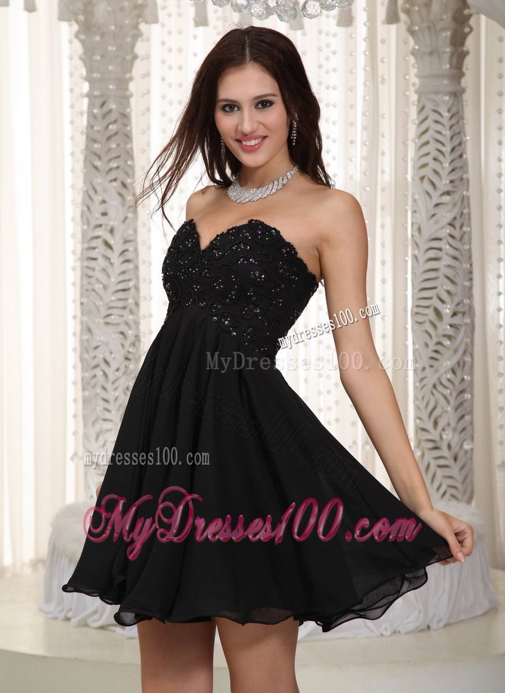 Black A-line Sweetheart Mini-length Bridesmaid Dress Beading Decorate