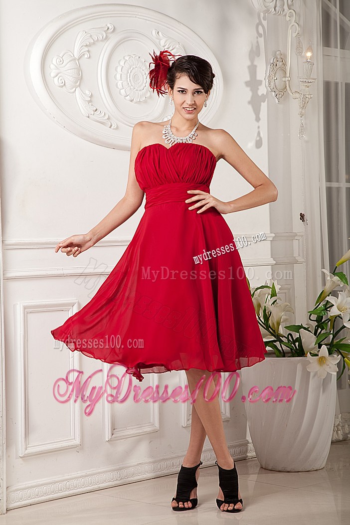 Red A-line Sweetheart Knee-length Bridesmaid Dress with Ruche
