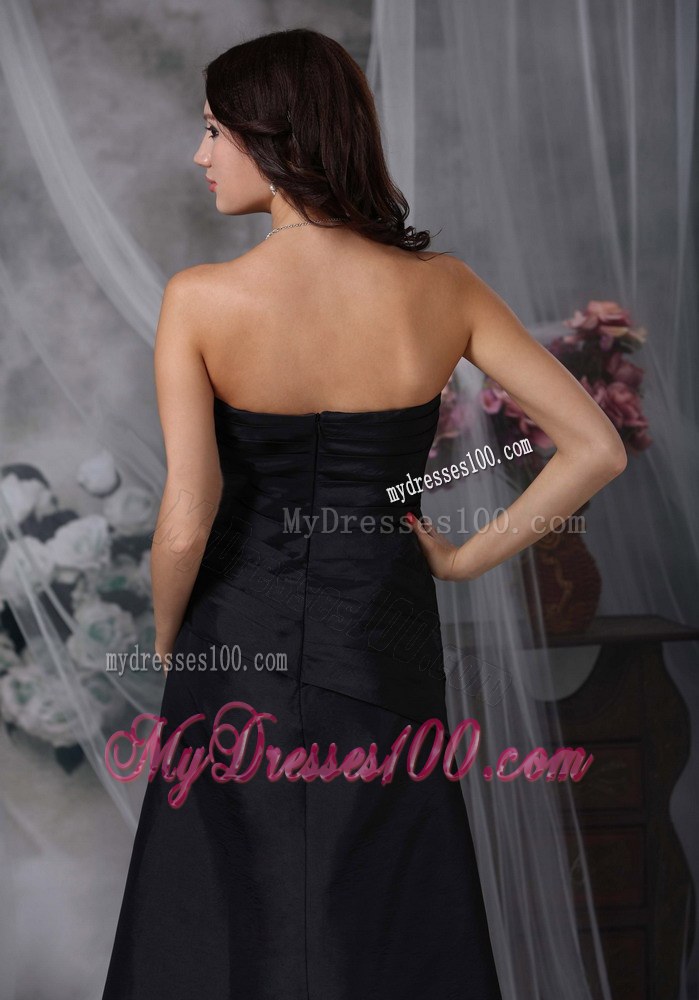 Black A-line Strapless Ruched Bridesmaid Dress Ankle-length Style