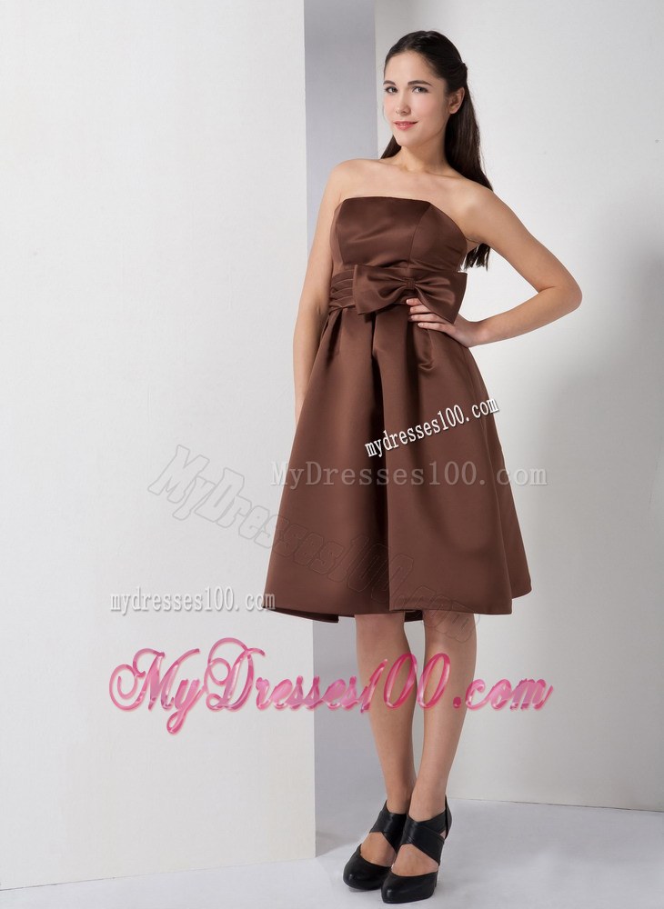 Brown A-line Strapless Knee-length Bridesmaid Dress with Bow