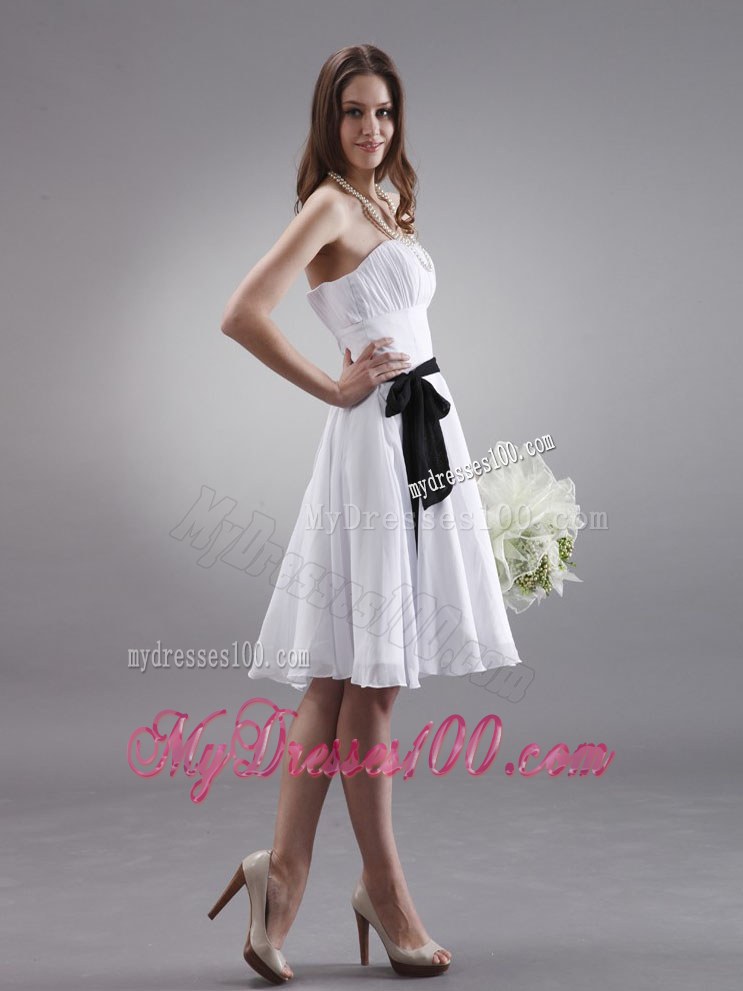 White Chiffon Bridesmaid Dress With Black Sash Knee-length Style