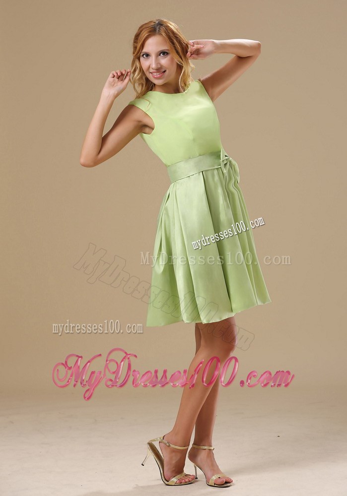 Warrensburg Yellow Green Knee-length Bowknot Decorate Wasit Scoop Taffeta and Chiffon Prom / Homecoming Dress For 2013