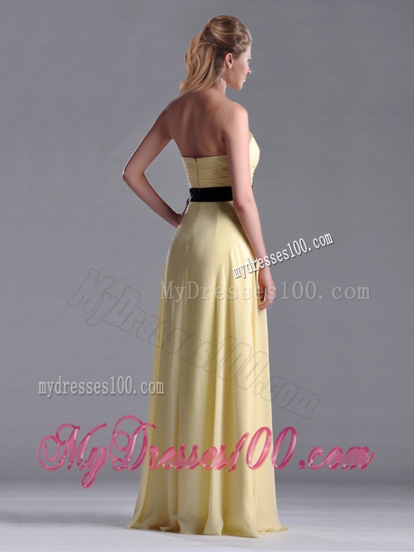 Beautiful Sweetheart Yellow Dama Dress with Ruching and Black Bowknot
