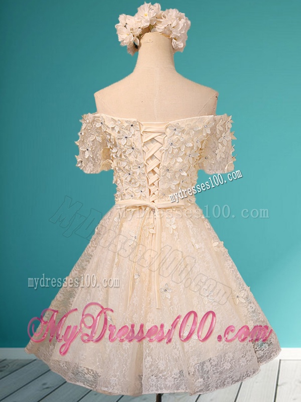 Beautiful White Off the Shoulder Short Sleeves Dama Dress with Appliques and Beading