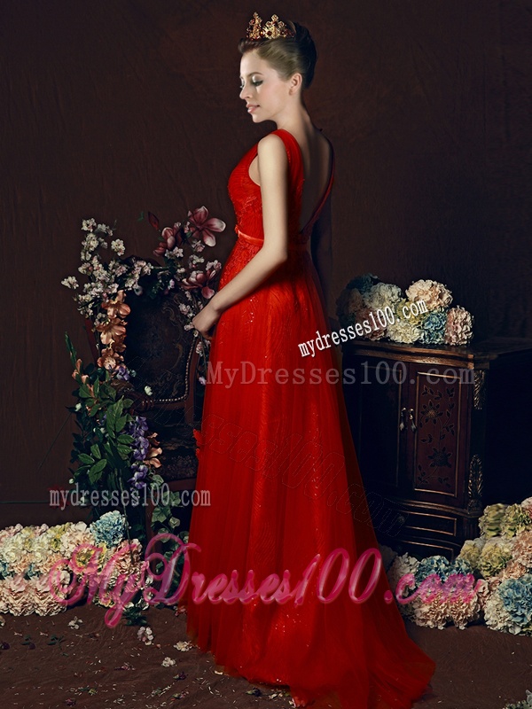 Best V Neck Brush Train Dama Dress with Belt and Butterfly Appliques