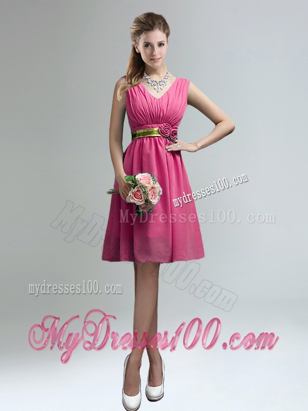 Elegant V-neck Ruched Dama Dress with Belt for Sale