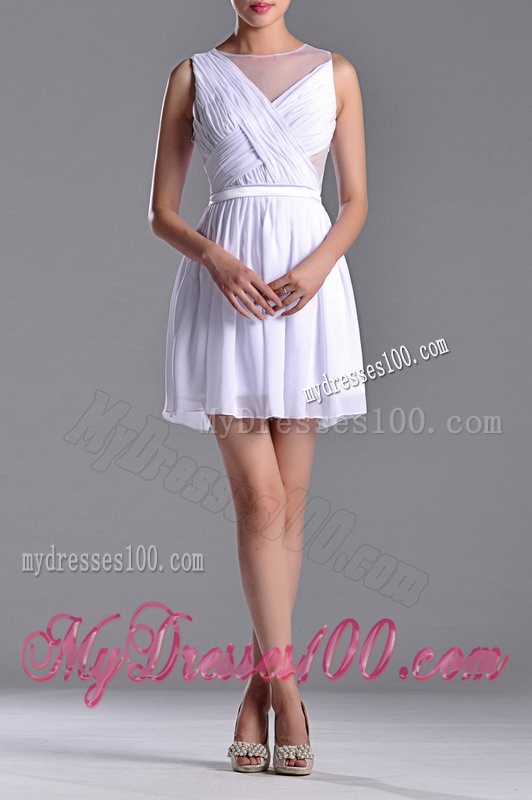 Fashionable See Through Scoop White Dama Dress with Ruching