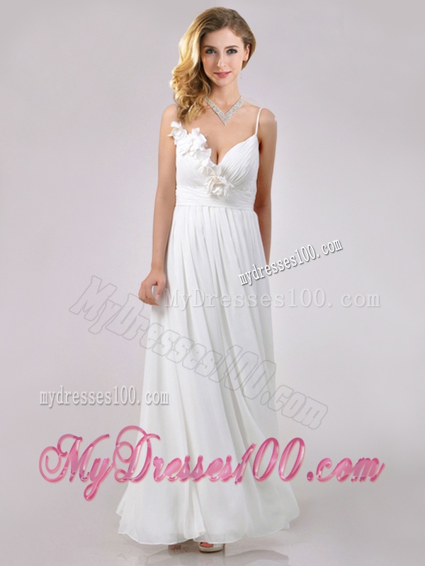 Popular Spaghetti Straps Applique and Ruched Dama Dress in White