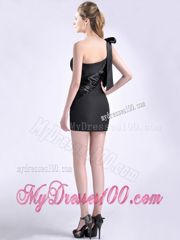 Sexy Column One Shoulder Bowknot Black Dama Dress in Satin