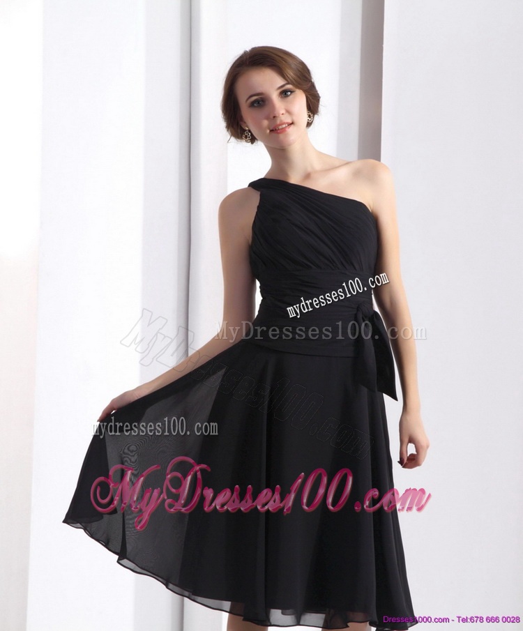 2016 One Shoulder Knee Length Evening Dress in Black