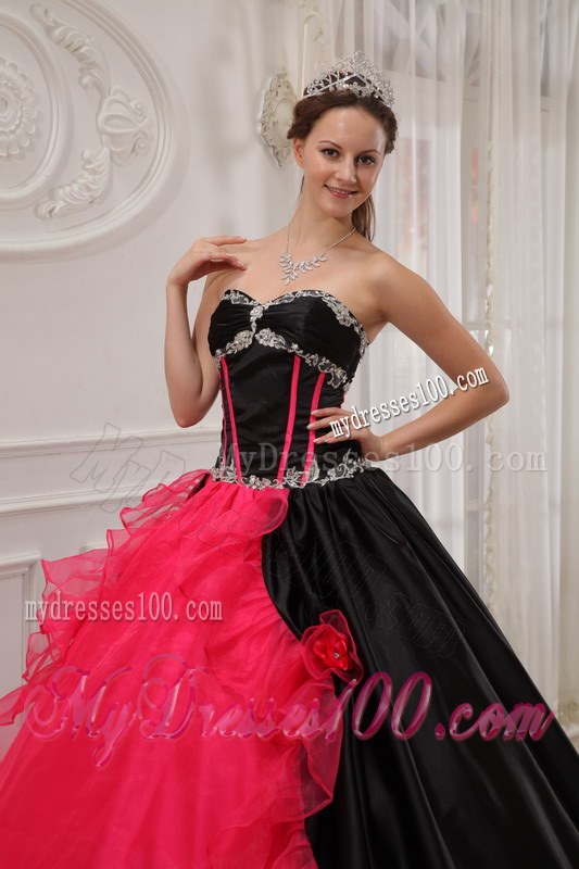 Red and Black Sweet 16 Quinceanera Dresses with Boning Details