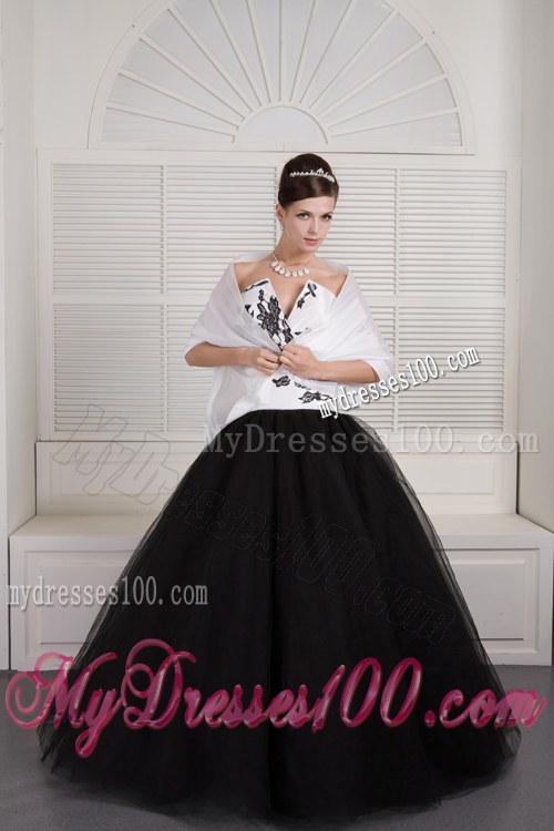 Black and White Quinceaneras Dress Specialized Deep V Neck