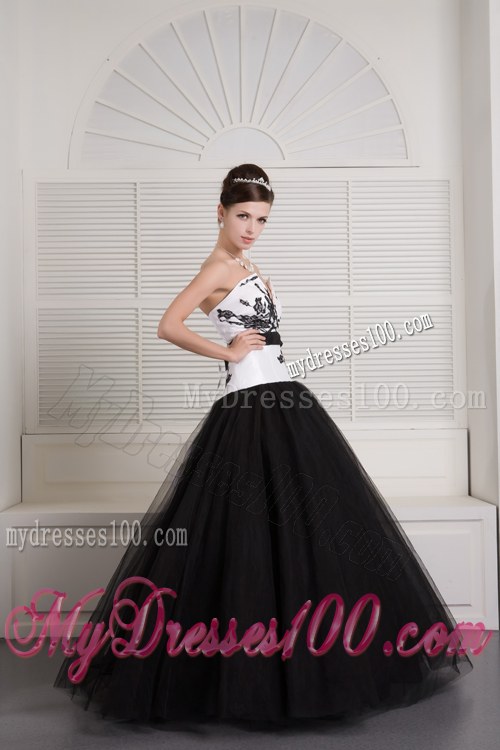 Black and White Quinceaneras Dress Specialized Deep V Neck