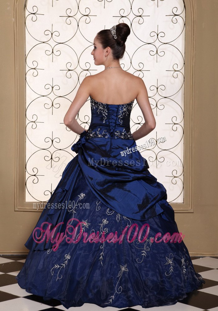 Exclusive Quinceanera Dress With Embroidery For 2013 Strapless N